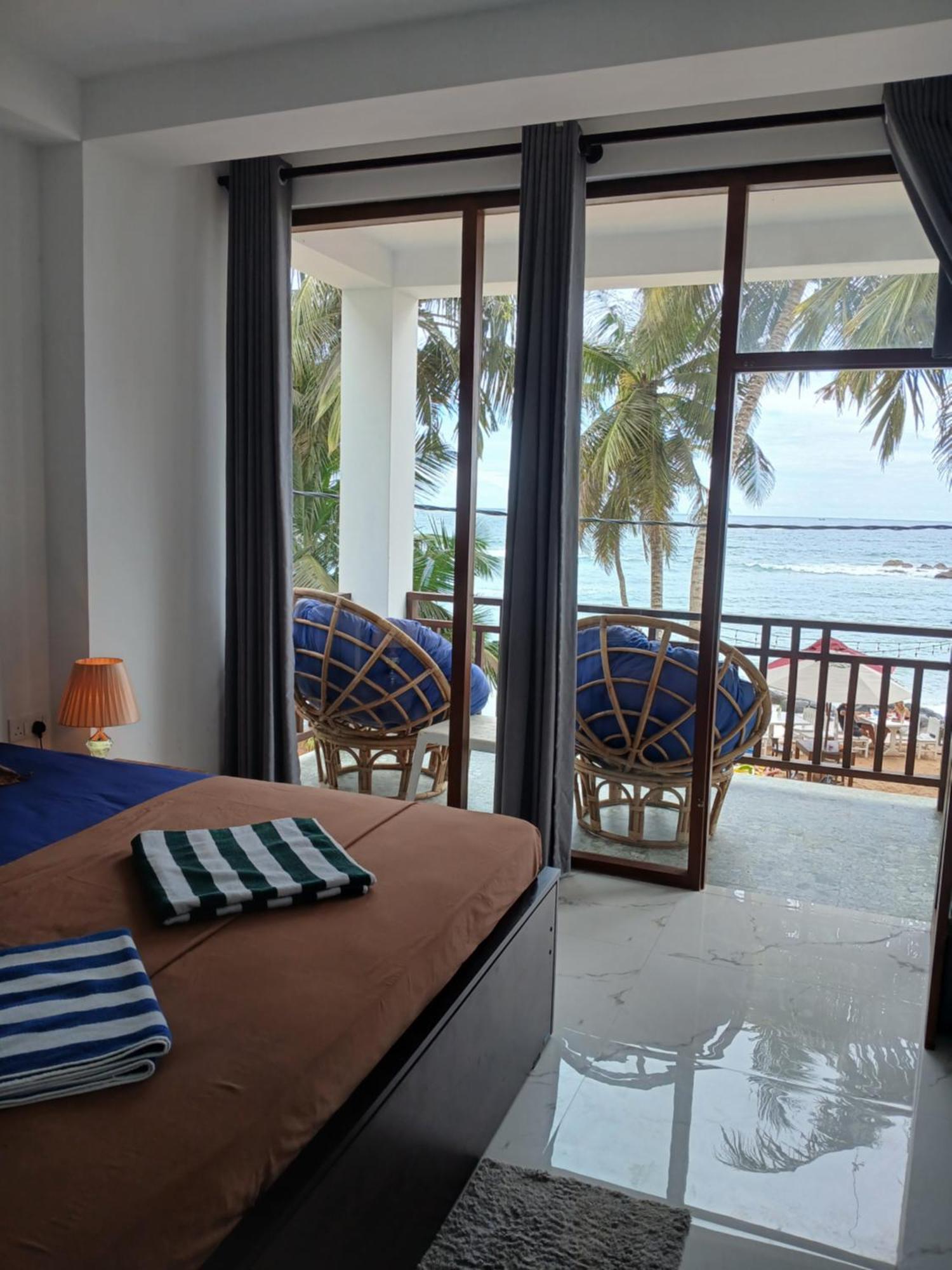 Turtle Beach House Batigama Chambre photo
